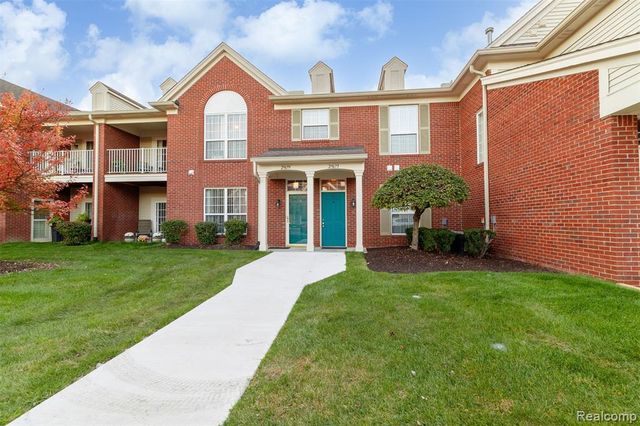 29675 Nottingham Circle, Livonia, MI 48152