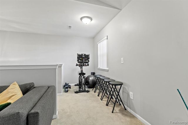 29675 Nottingham Circle, Livonia, MI 48152