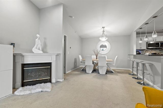 29675 Nottingham Circle, Livonia, MI 48152