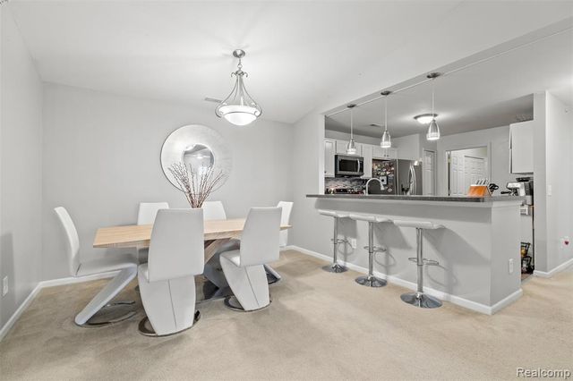 29675 Nottingham Circle, Livonia, MI 48152