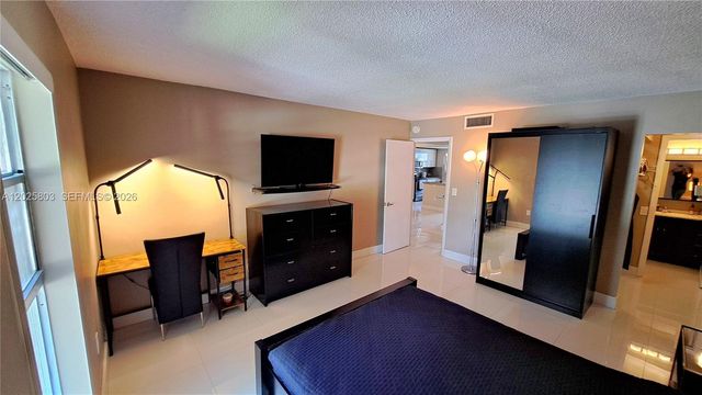201 178th Drive 209, Sunny Isles Beach, FL 33160