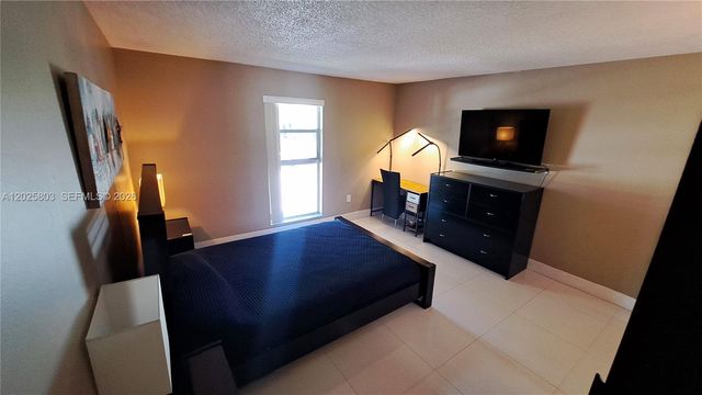 201 178th Drive 209, Sunny Isles Beach, FL 33160