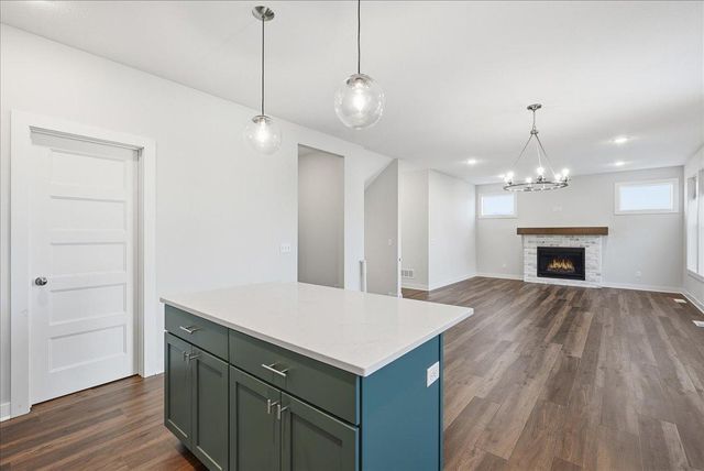 2990 Coventry Circle, River Falls, WI 54022