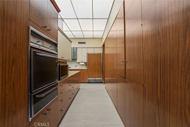 1458 Hillcrest, Pasadena, CA 91106