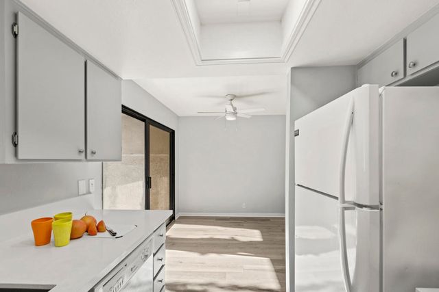 5301 E Waverly Drive 198, Palm Springs, CA 92264