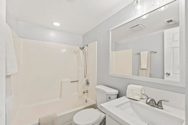 5301 E Waverly Drive 198, Palm Springs, CA 92264