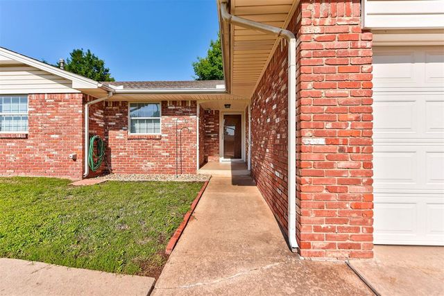 2408 S Jensen Avenue, El Reno, OK 73036