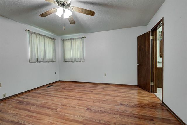 2408 S Jensen Avenue, El Reno, OK 73036