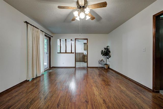 2408 S Jensen Avenue, El Reno, OK 73036