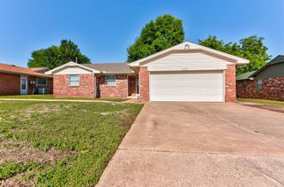 2408 S Jensen Avenue, El Reno, OK 73036
