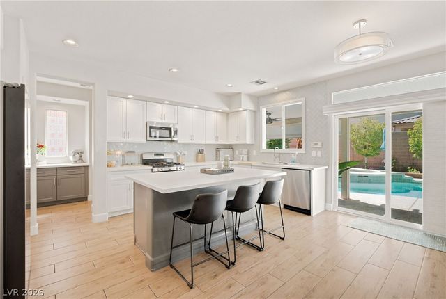 3412 Perching Bird Lane, North Las Vegas, NV 89084