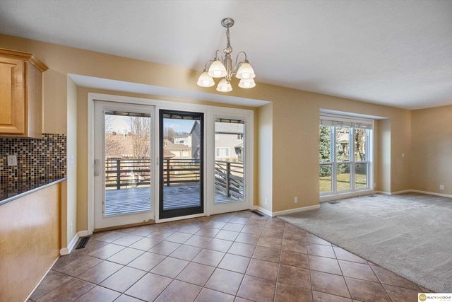 10028 Durkop Street, La Vista, NE 68128