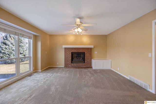 10028 Durkop Street, La Vista, NE 68128