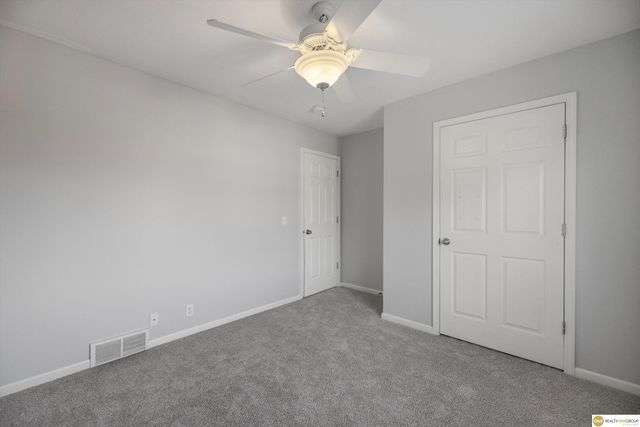 10028 Durkop Street, La Vista, NE 68128