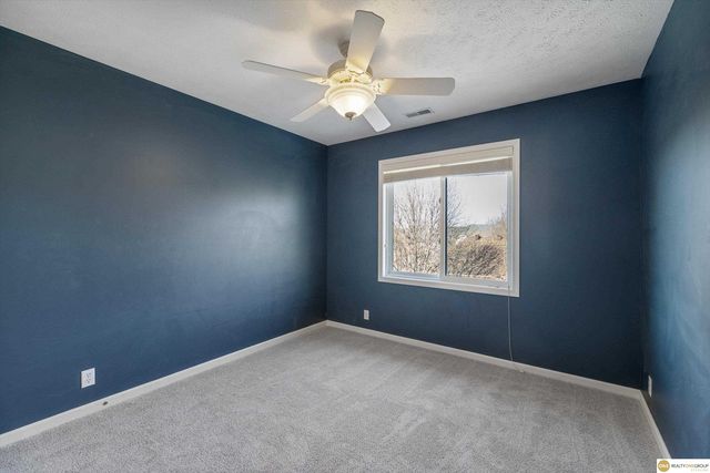 10028 Durkop Street, La Vista, NE 68128