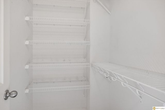 10028 Durkop Street, La Vista, NE 68128