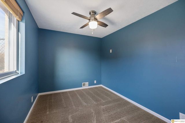 10028 Durkop Street, La Vista, NE 68128