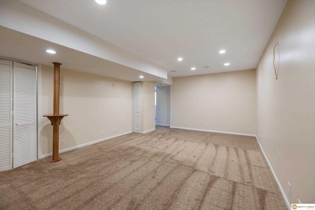 10028 Durkop Street, La Vista, NE 68128