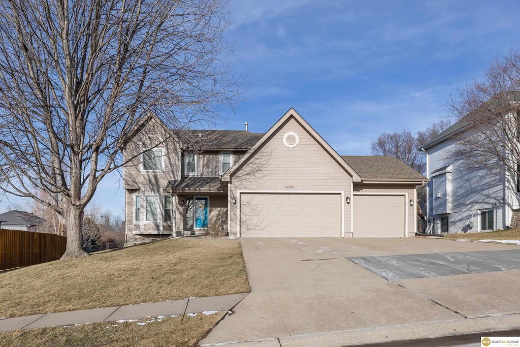 10028 Durkop Street, La Vista, NE 68128