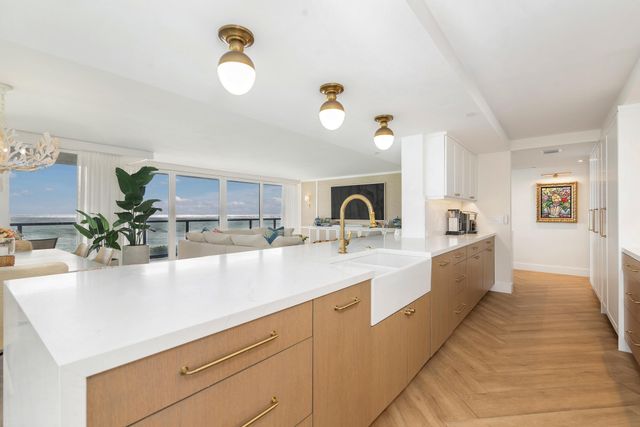 3440 S Ocean Boulevard 203n, Palm Beach, FL 33480