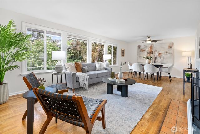 13322 3rd Avenue NE, Seattle, WA 98125