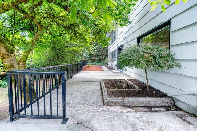13322 3rd Avenue NE, Seattle, WA 98125