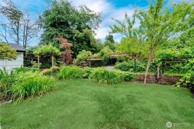 13322 3rd Avenue NE, Seattle, WA 98125