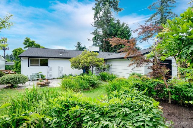 13322 3rd Avenue NE, Seattle, WA 98125