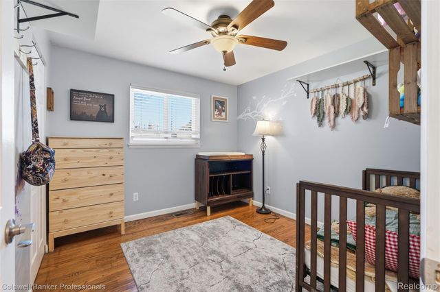 28816 Groveland Street, Madison Heights, MI 48071