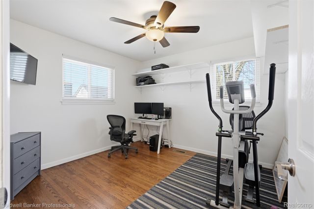 28816 Groveland Street, Madison Heights, MI 48071