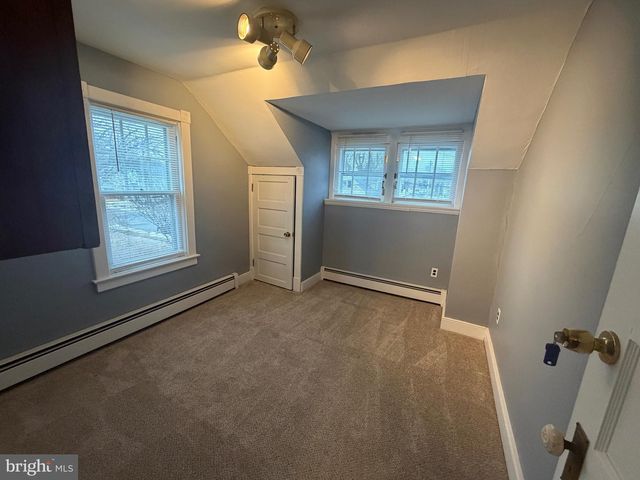 327 E PLEASANT ST, Hammonton, NJ 08037