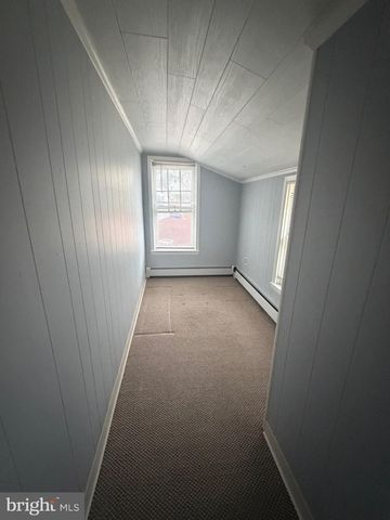 327 E PLEASANT ST, Hammonton, NJ 08037