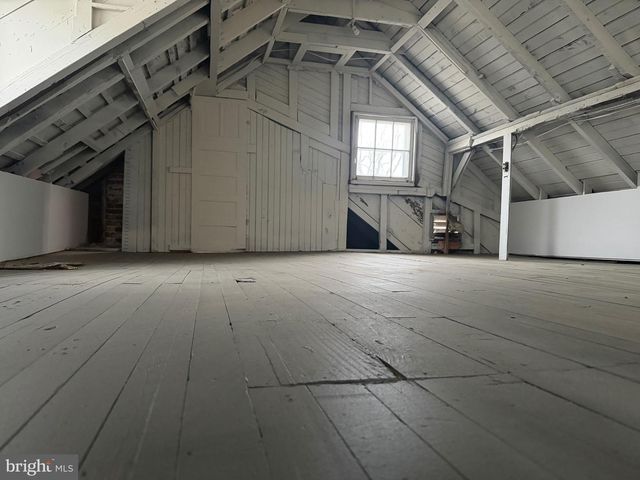 327 E PLEASANT ST, Hammonton, NJ 08037