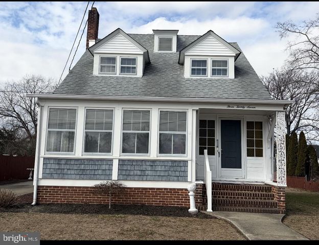 327 E PLEASANT ST, Hammonton, NJ 08037