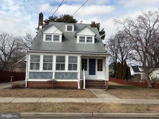 327 E PLEASANT ST, Hammonton, NJ 08037