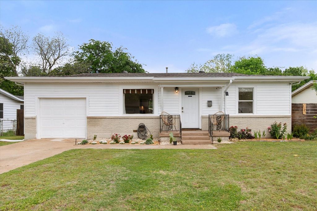 1101 Eric Avenue, Arlington, TX 76012