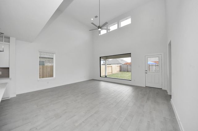 14907 Diamond Dove Lane, Houston, TX 77049