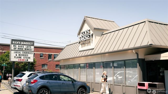 2430 8th Avenue W, Seattle, WA 98119