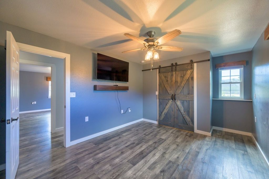 Image 16 of property listing at 15 Terrace Drive, Plains, MT 59859