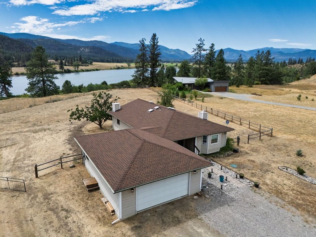 Image 2 of property listing at 15 Terrace Drive, Plains, MT 59859