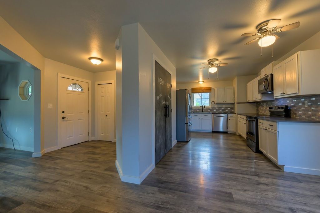 Image 32 of property listing at 15 Terrace Drive, Plains, MT 59859