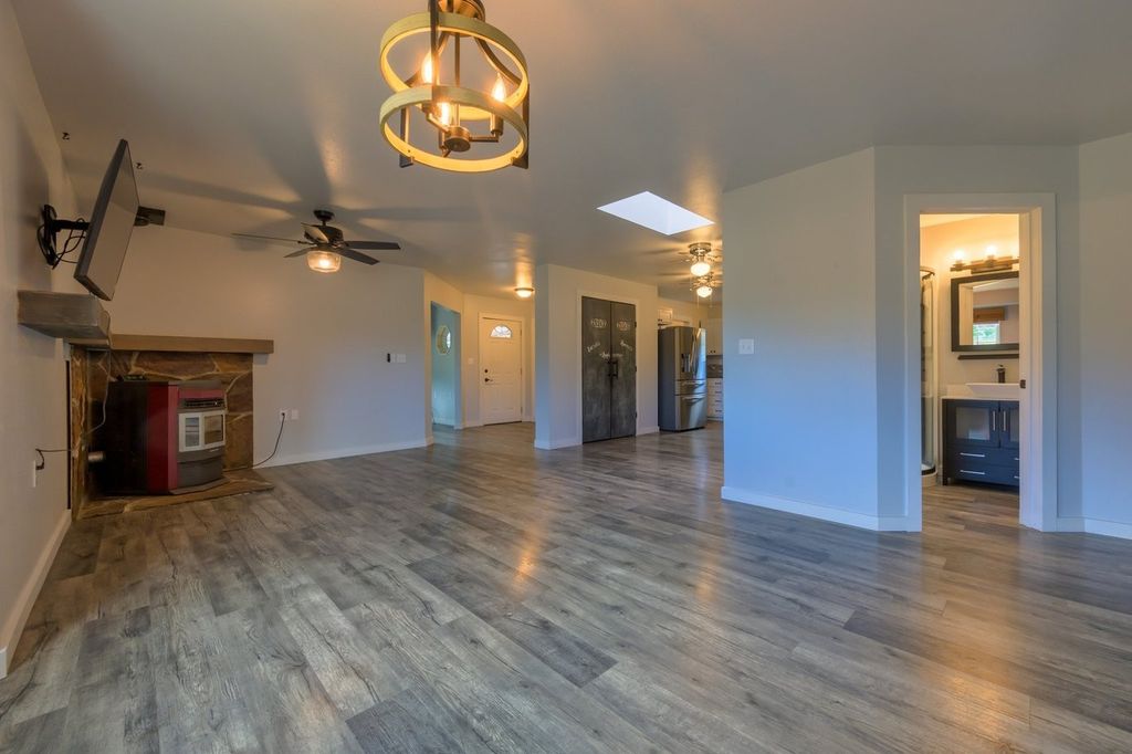 Image 33 of property listing at 15 Terrace Drive, Plains, MT 59859