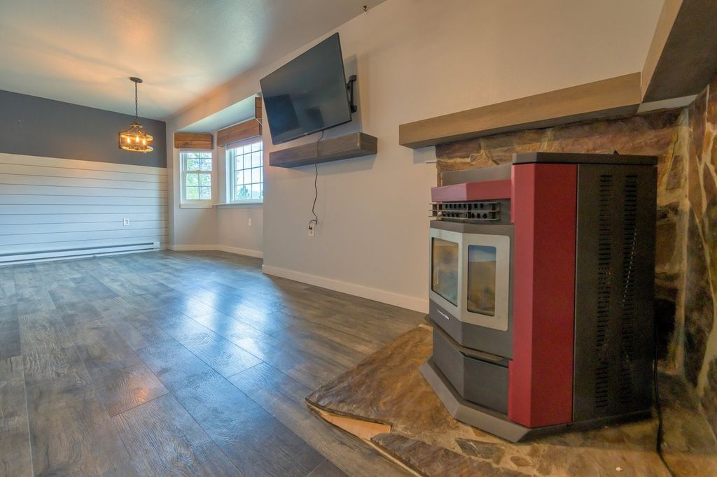 Image 37 of property listing at 15 Terrace Drive, Plains, MT 59859