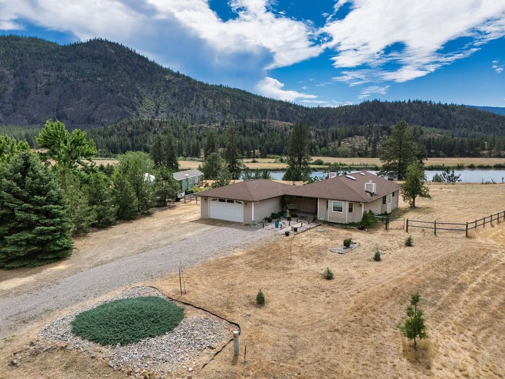 Image 7 of property listing at 15 Terrace Drive, Plains, MT 59859