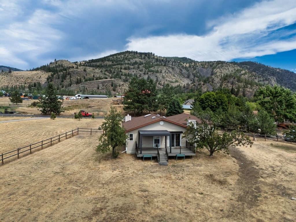 Image 8 of property listing at 15 Terrace Drive, Plains, MT 59859