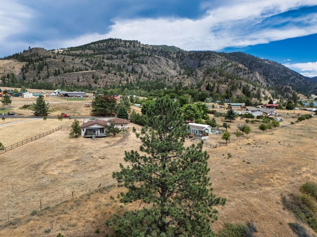 Image 9 of property listing at 15 Terrace Drive, Plains, MT 59859