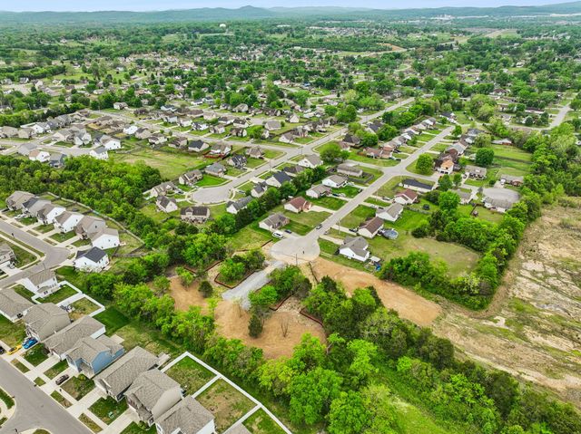 1410 Stroud Drive, Lebanon, TN 37087