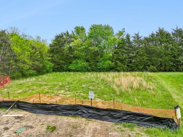 1410 Stroud Drive, Lebanon, TN 37087