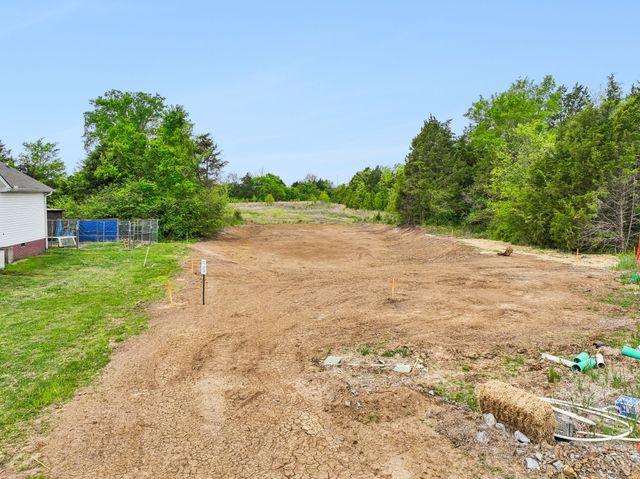 1410 Stroud Drive, Lebanon, TN 37087