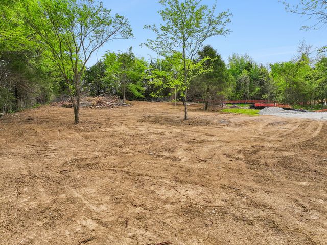 1410 Stroud Drive, Lebanon, TN 37087